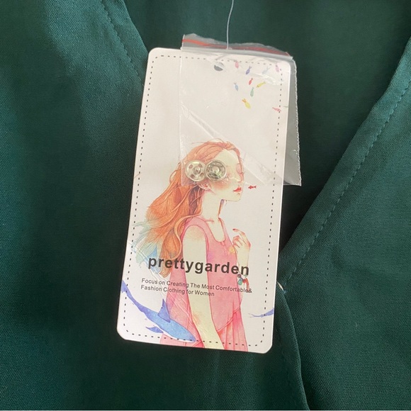 Green Pleated Maxi Dress - Picture 8 of 8